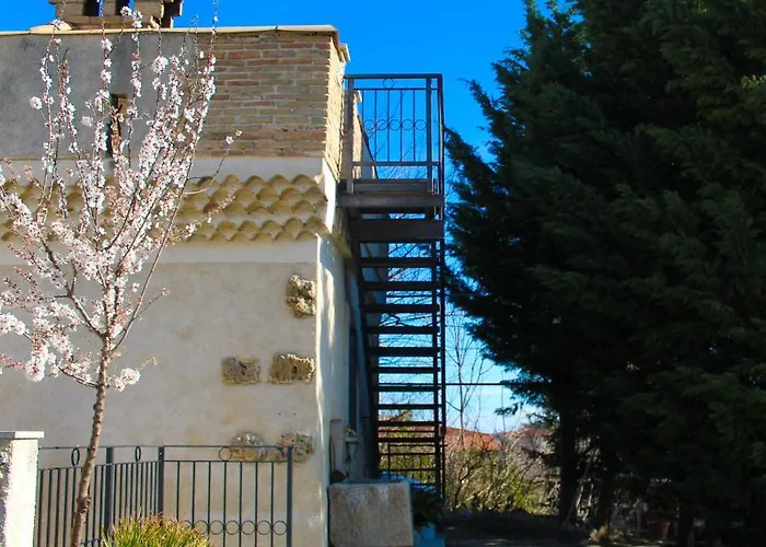 La Masseria Del '700 Alojamento de Acomodação e Pequeno-almoço 3*