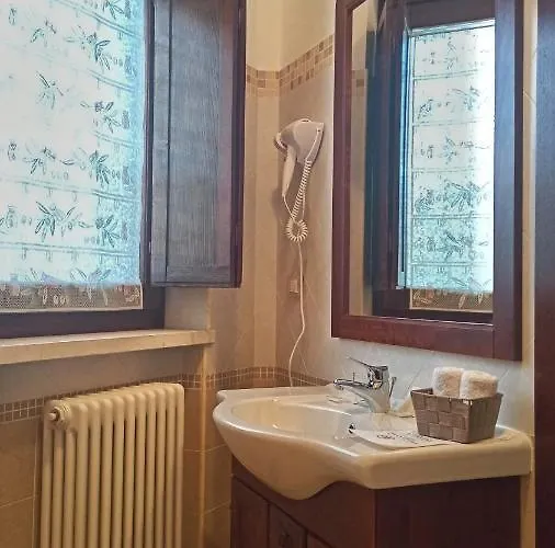 La Masseria Del '700 Alojamento de Acomodação e Pequeno-almoço 3*